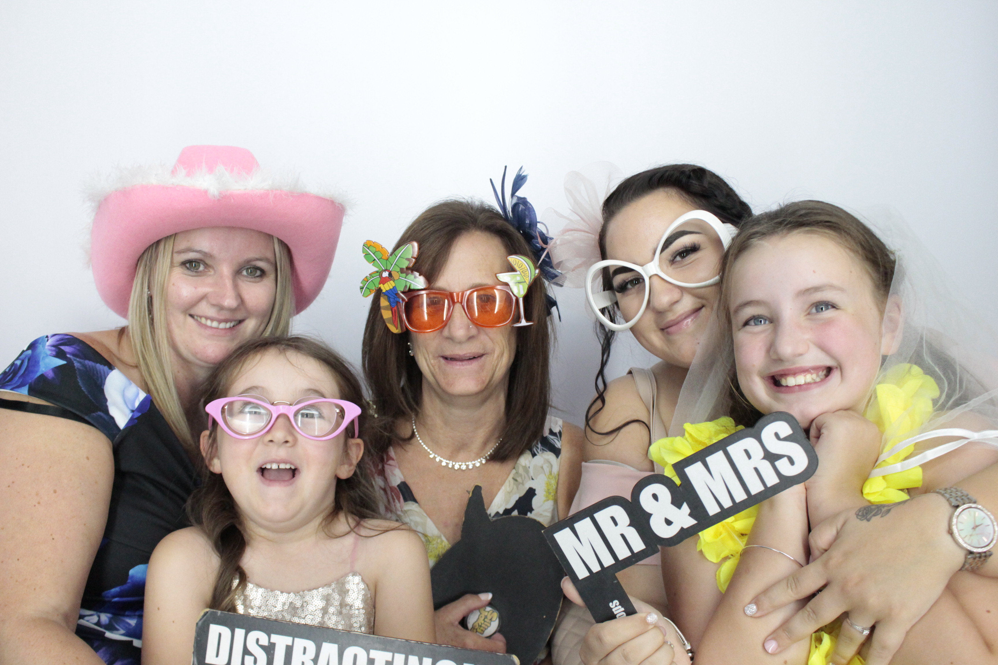 Rachel and Dan’s Wedding | View more photos from the event at gallery.myphotoboothexperience.co.uk/u/MyPhotoBoothExperienceLtd/Rachel-and-Dan’s-Wedding
